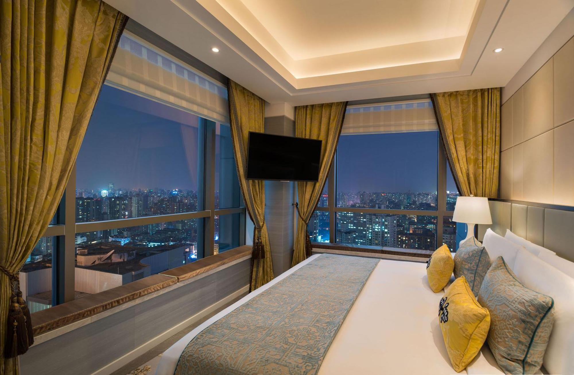 The St. Regis Jingan 酒店